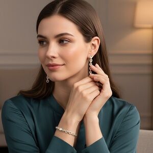 Gold link bracelet and earrings set